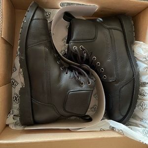 Motorcycle gear ,I used for two days during the courses .